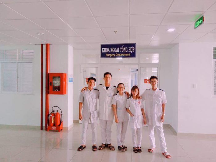 Học chuyên ngành Y sĩ đa khoa tại Cao Đẳng Lạc Việt