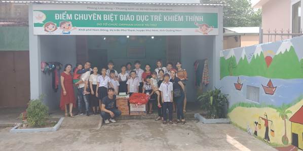 Sinh viên Trường Cao đẳng Lạc Việt với công tác xã hội