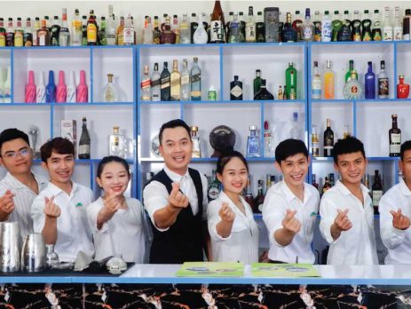 Đào tạo bartender tại cao đẳng Lạc Việt